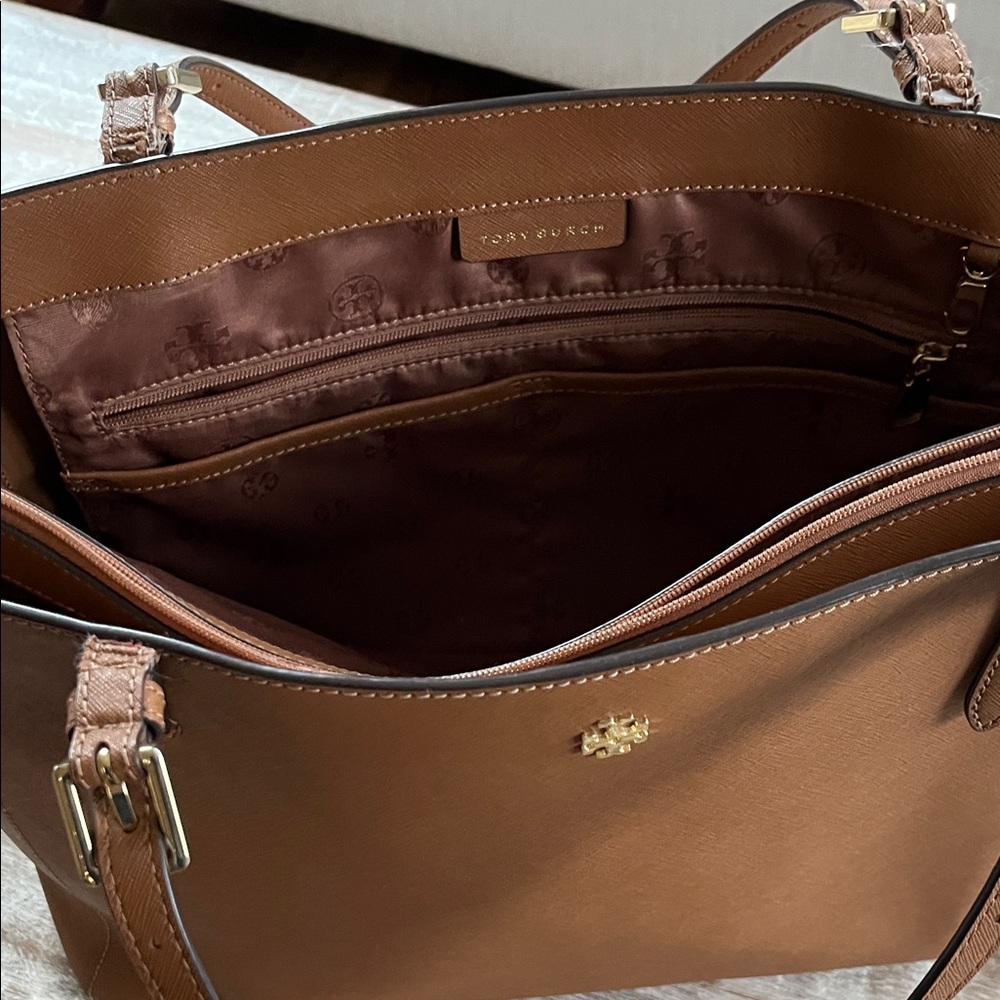 Tory Burch York Buckle Tote - Picture 9 of 15